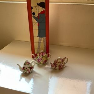 3 tiny teapot decorations